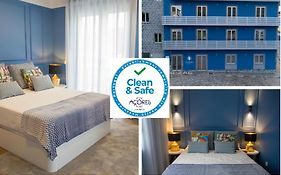Zigzag Hostel
